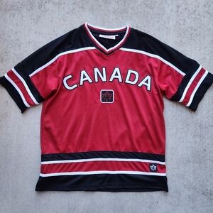 Canada Teepee Spirts Red & Black National Team Fan Hockey Jersey Shirt, Men’s XS